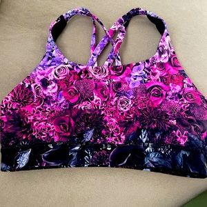 Lululemon energy bra size 6